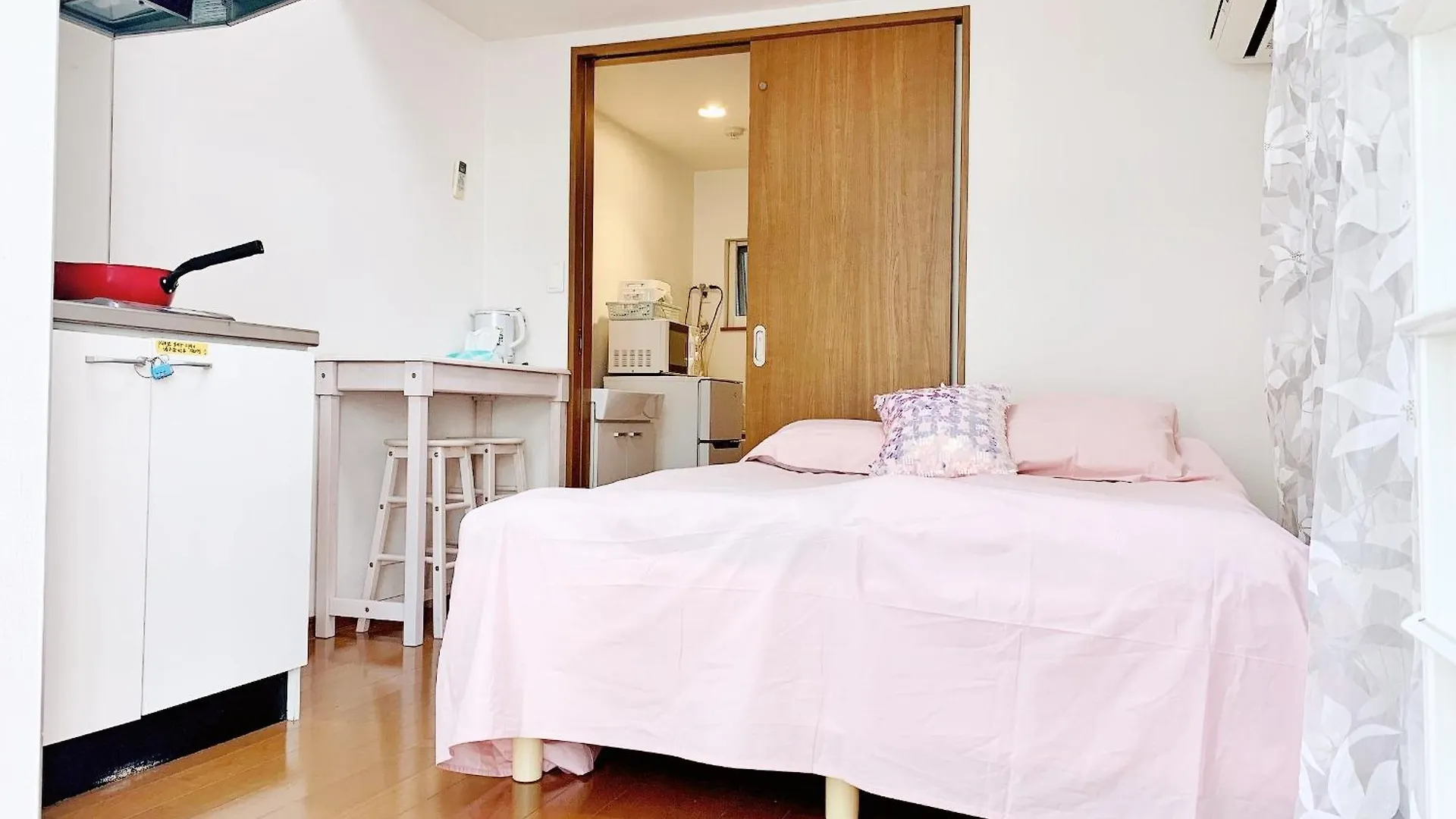 Apartment Ikebukuro Loft: Central 6-Min Walk to Station Tokyo